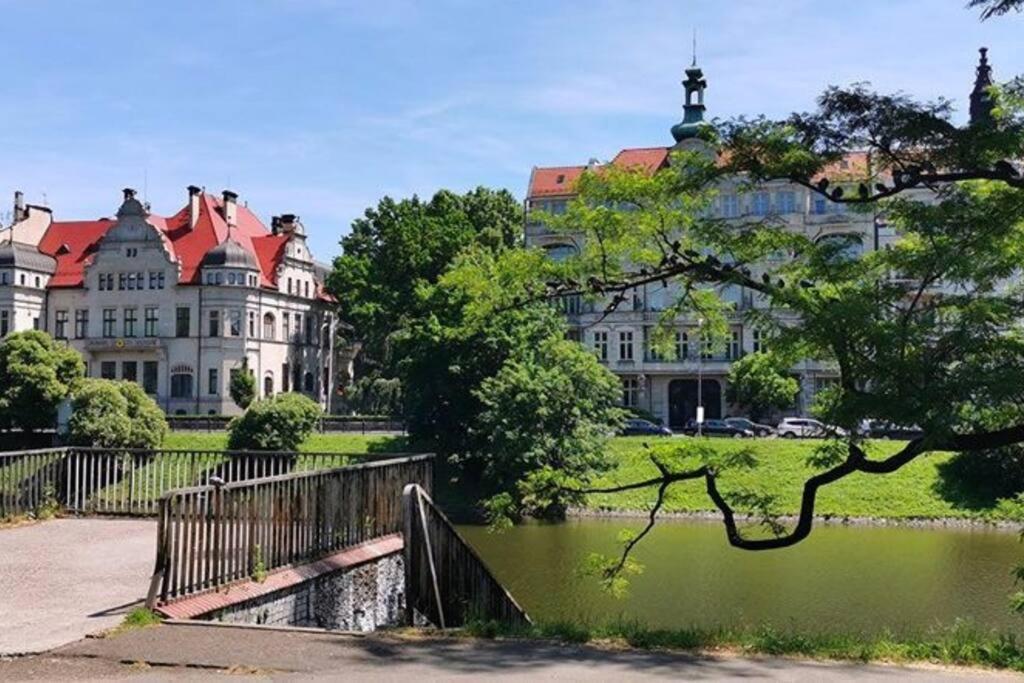 Parkowy Apartament Apartment Wroclaw Bagian luar foto